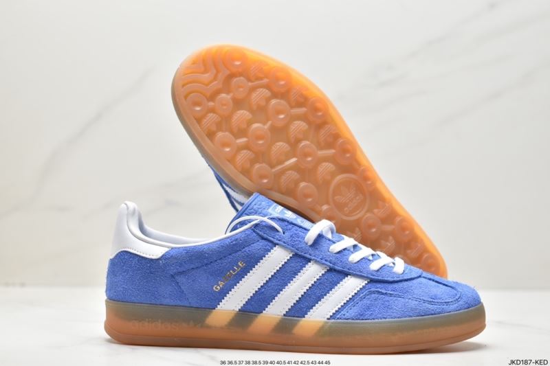 Adidas Sneakers